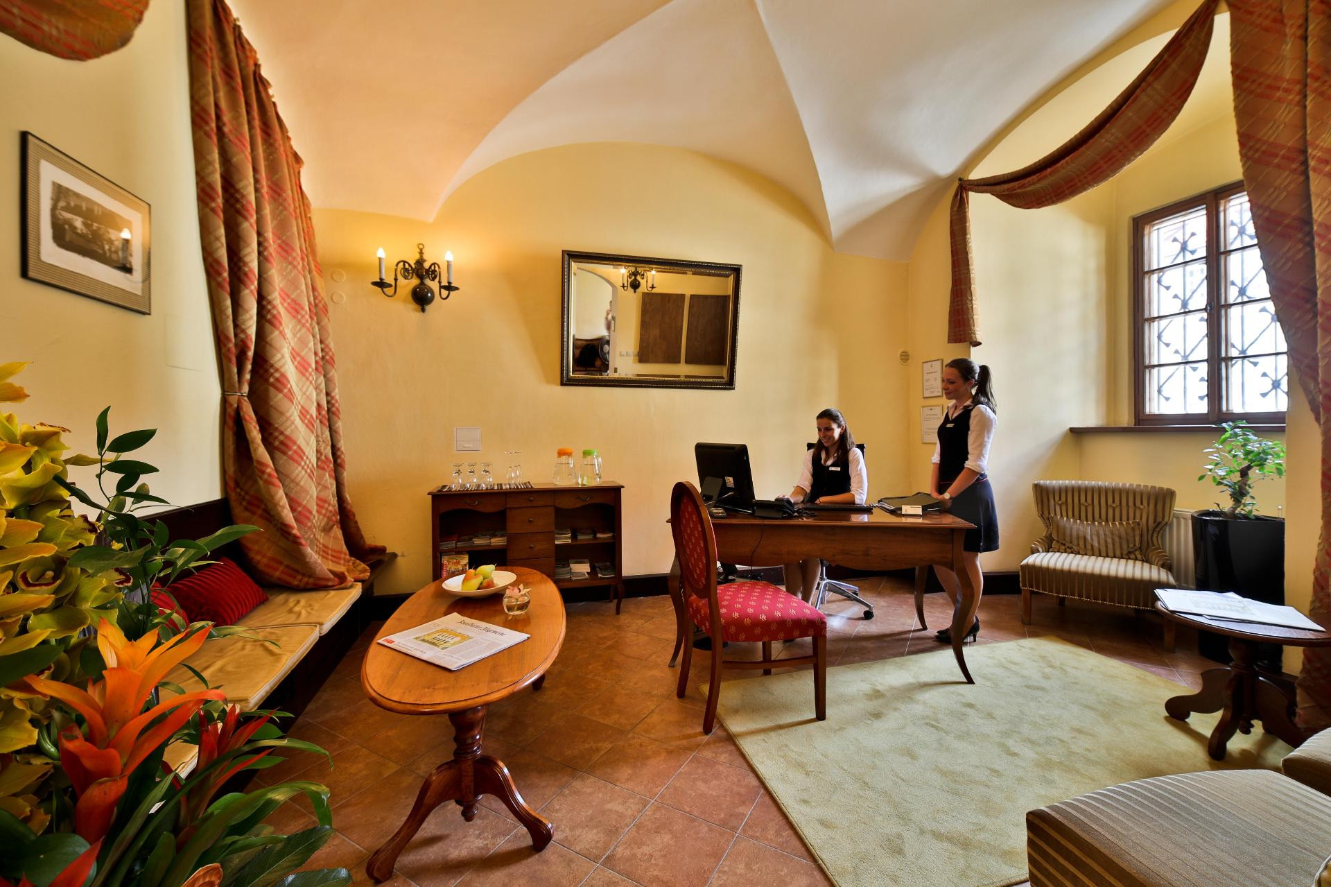 Vista Lobby Questenberg Hotel Prague