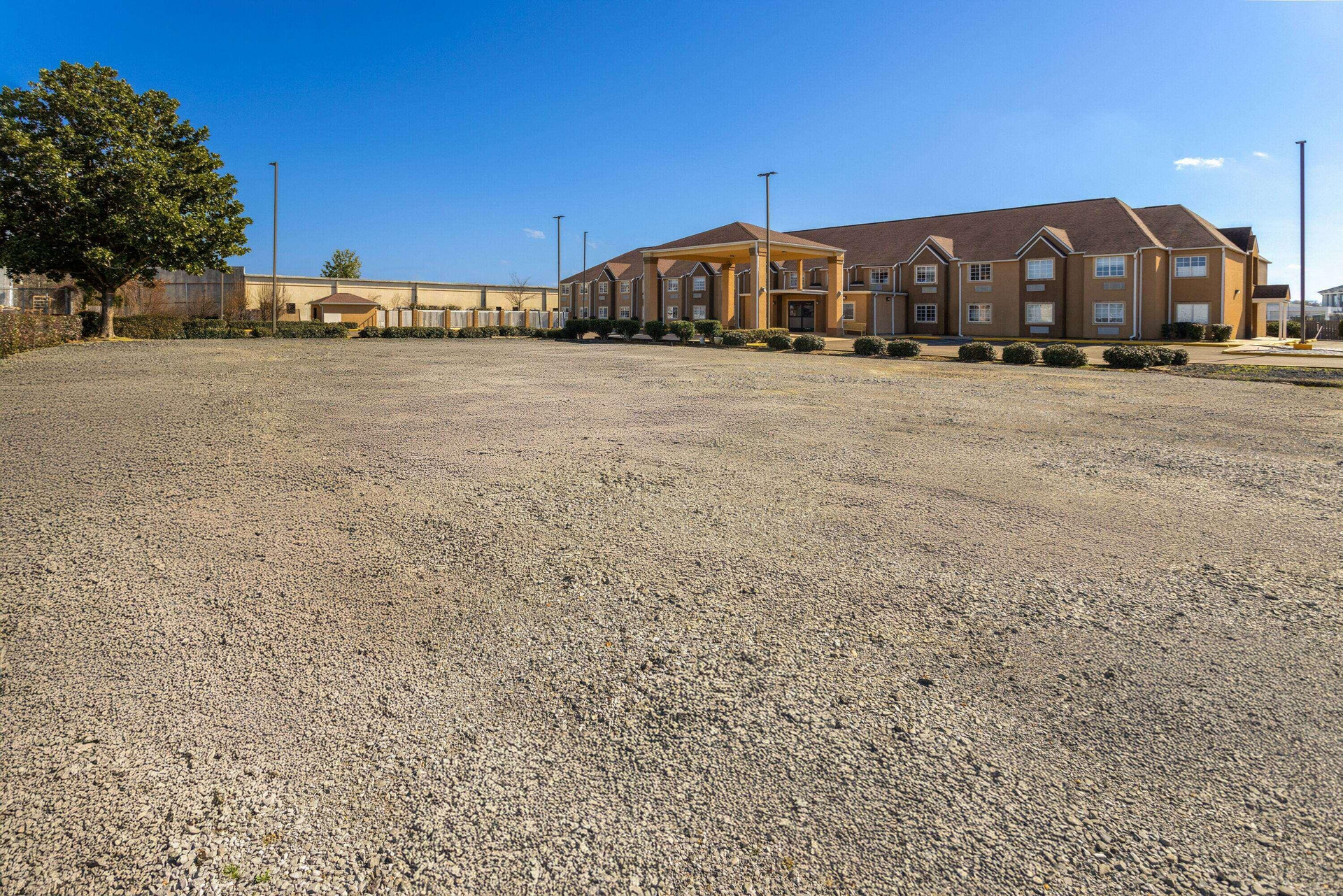 Vista Exterior Days Inn By Wyndham Jackson Downtown