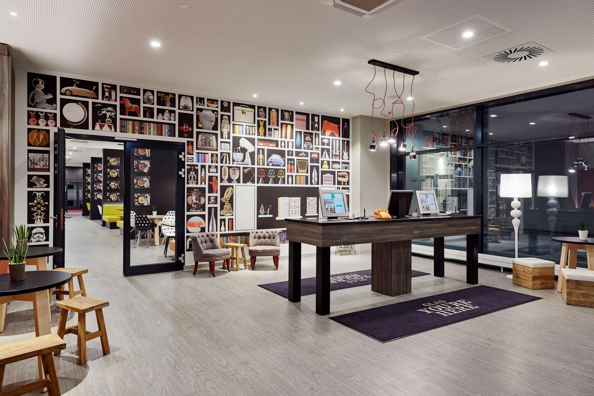 Vista Lobby LÉGÈRE EXPRESS Bielefeld