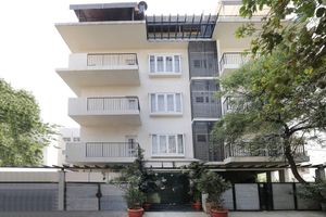 Alojamiento - OYO 1078 Hotel Royal Serenity