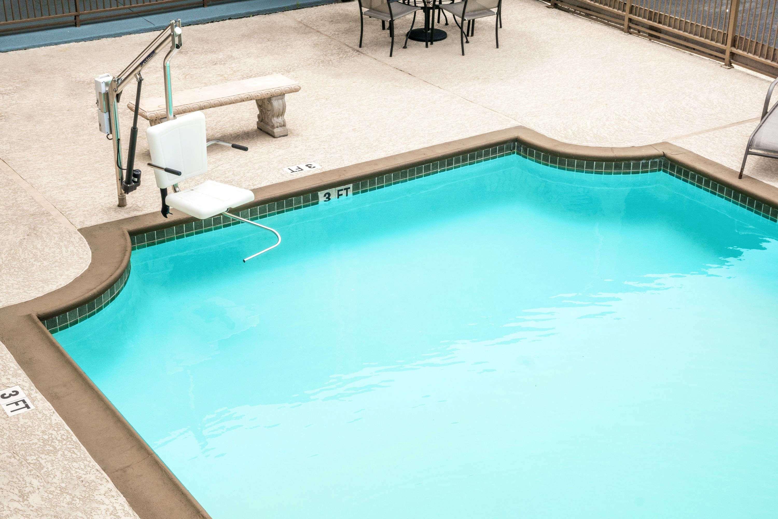 Vista Piscina Days Inn by Wyndham Houston