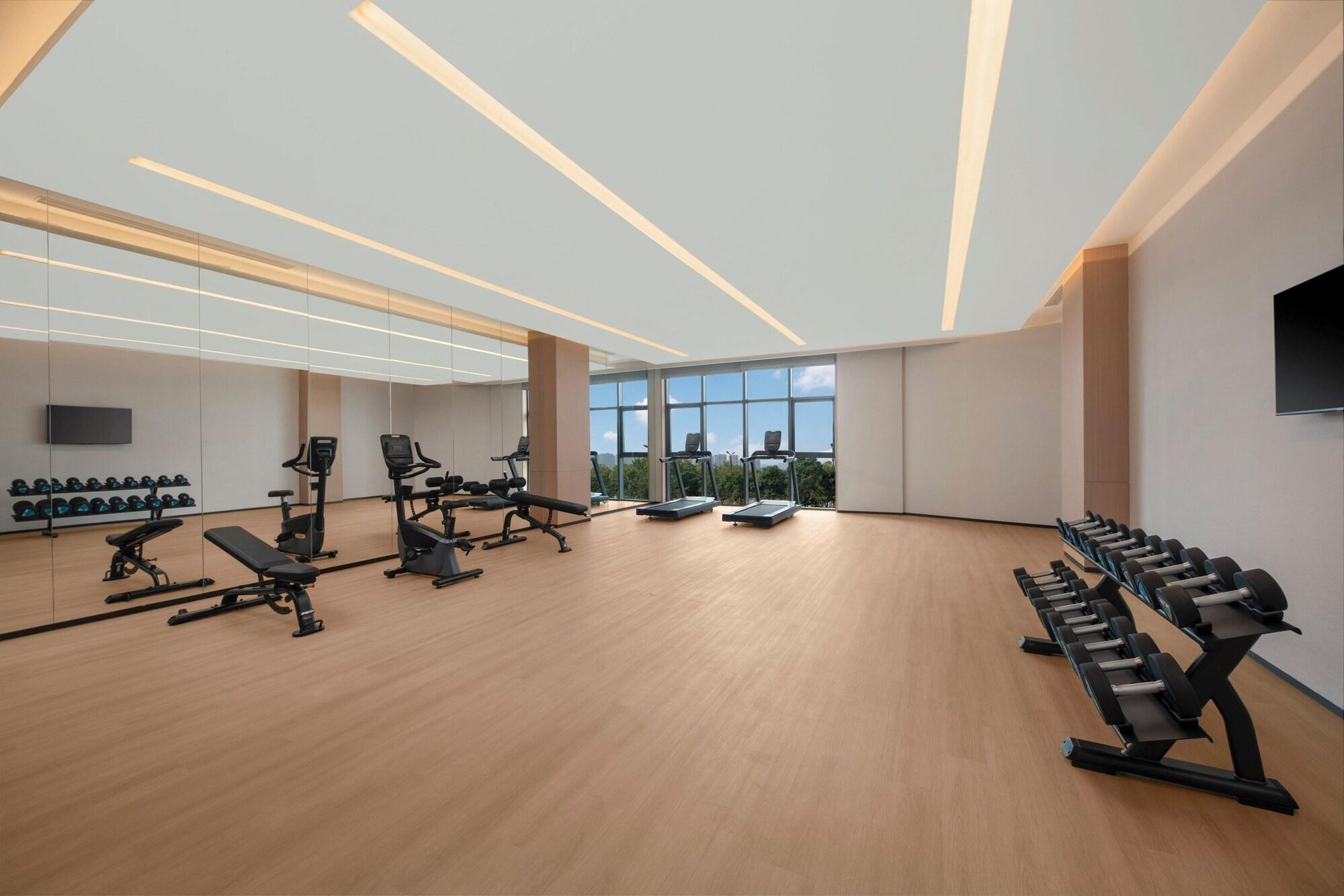 Gimnasio Holiday Inn Express Gongyi City Center by IHG