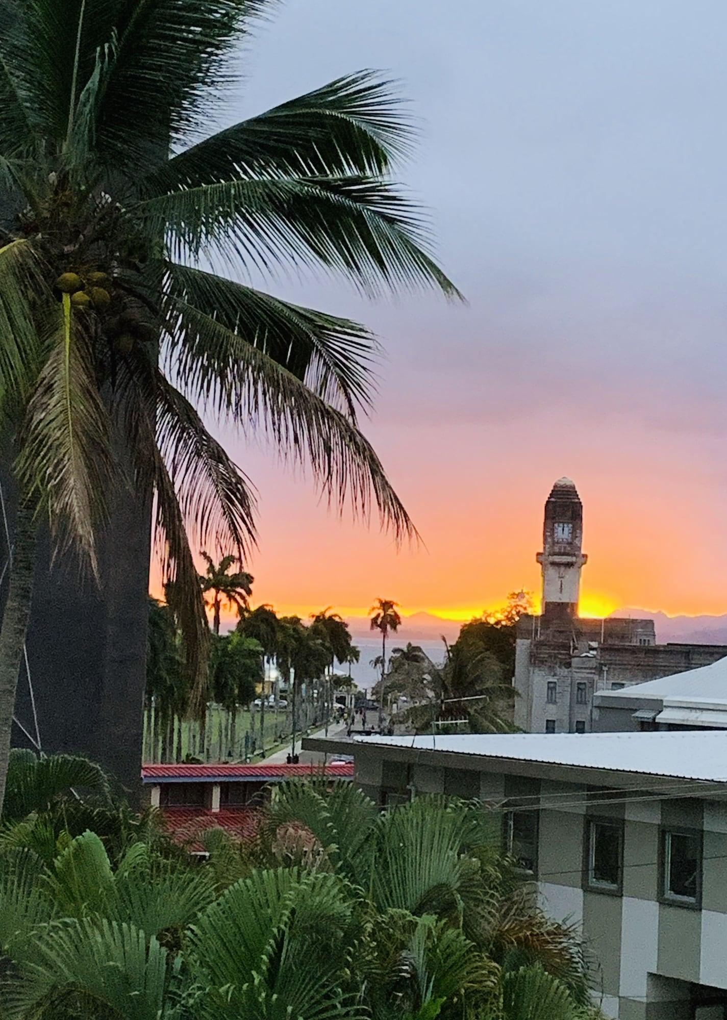 Vista Exterior Suva Motor Inn
