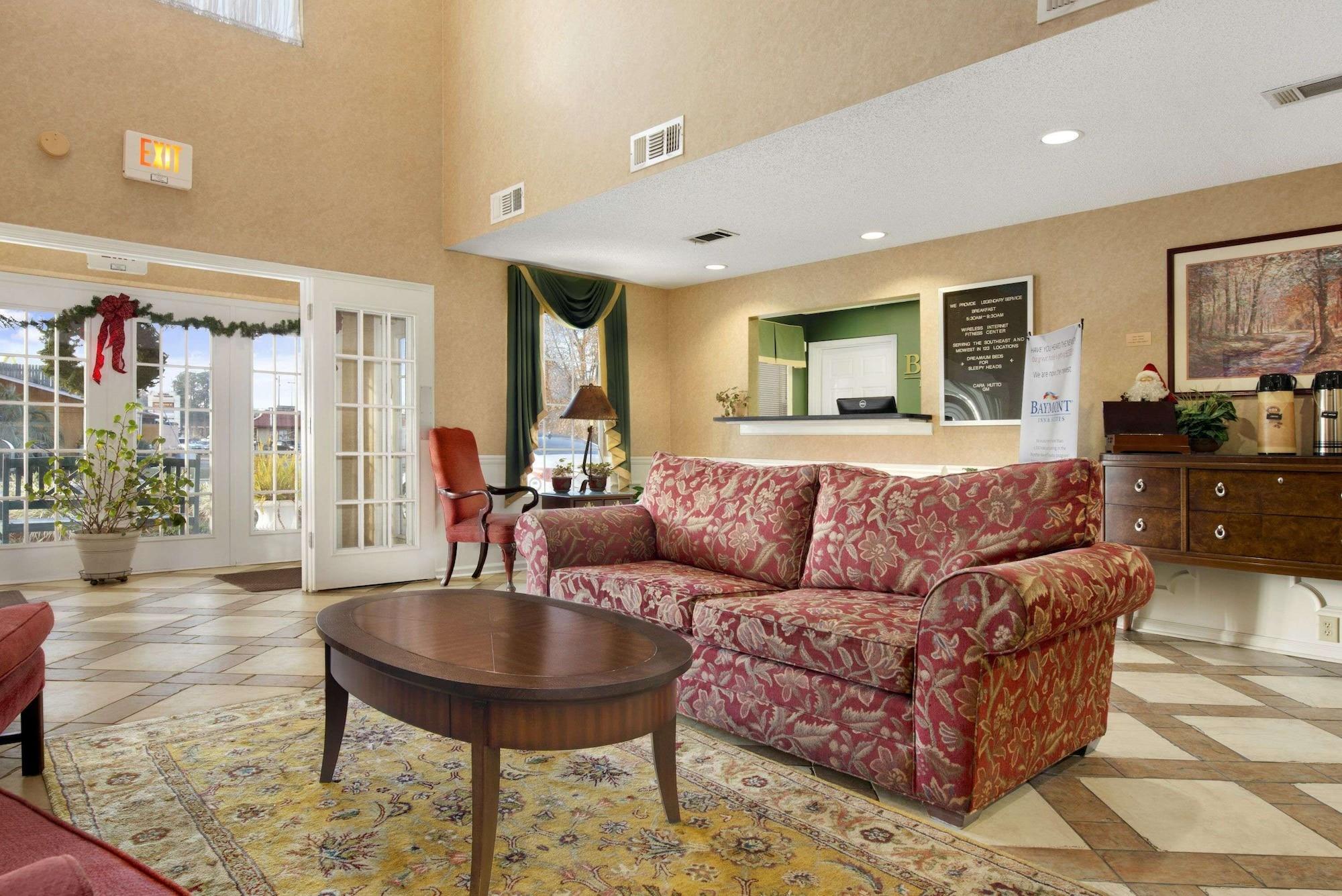 Vista Lobby Baymont by Wyndham Eufaula