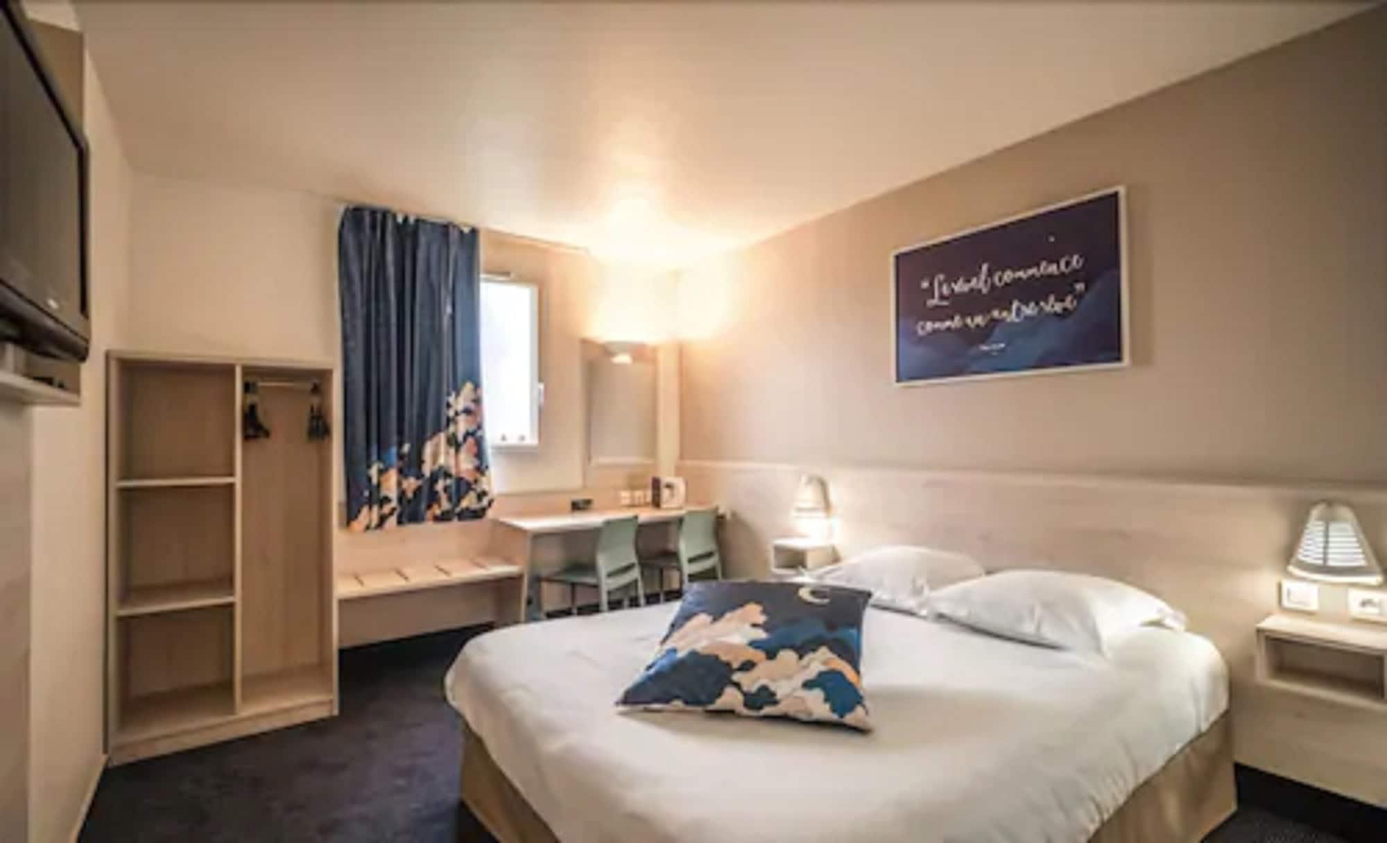 Varios ACE Hôtel Paris Sud Villabe