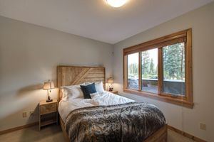 Alquiler Vacacional - Stunning Mountain Retreat in Rundle Cliffs Lodge - Spring Creek Mountain Village