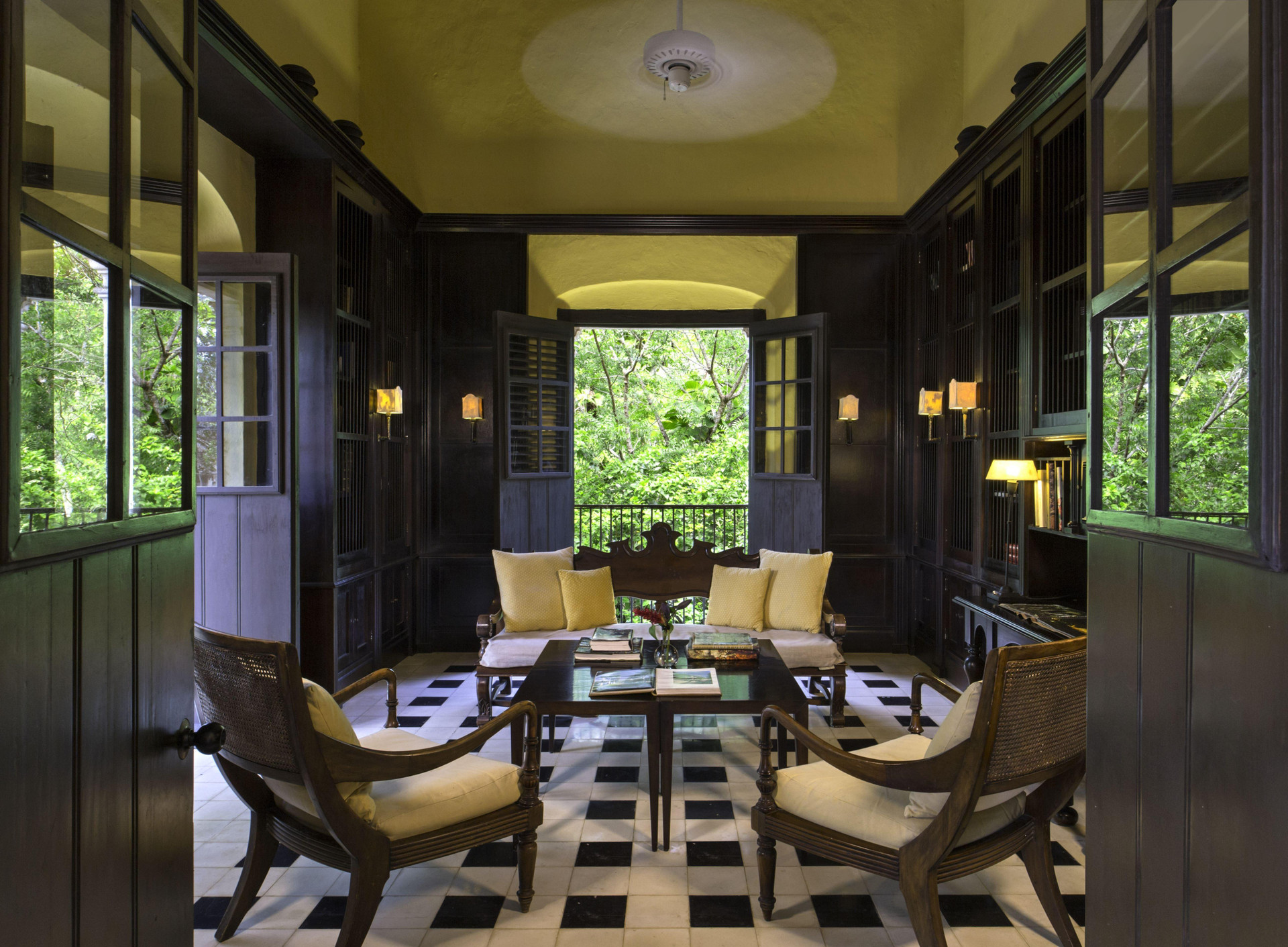 Bar/Salón Hacienda Uayamon