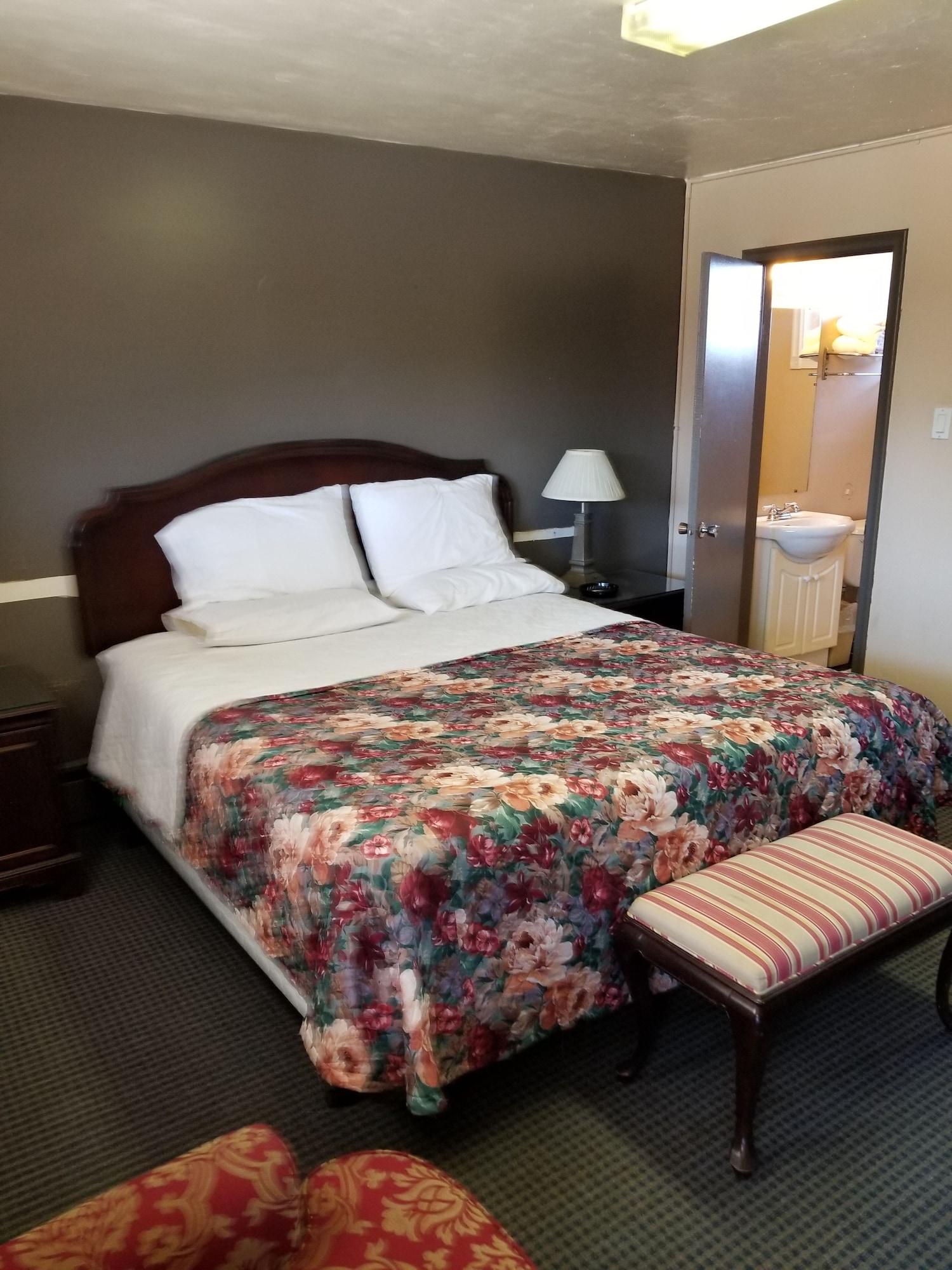 Varios Lakeridge Motel