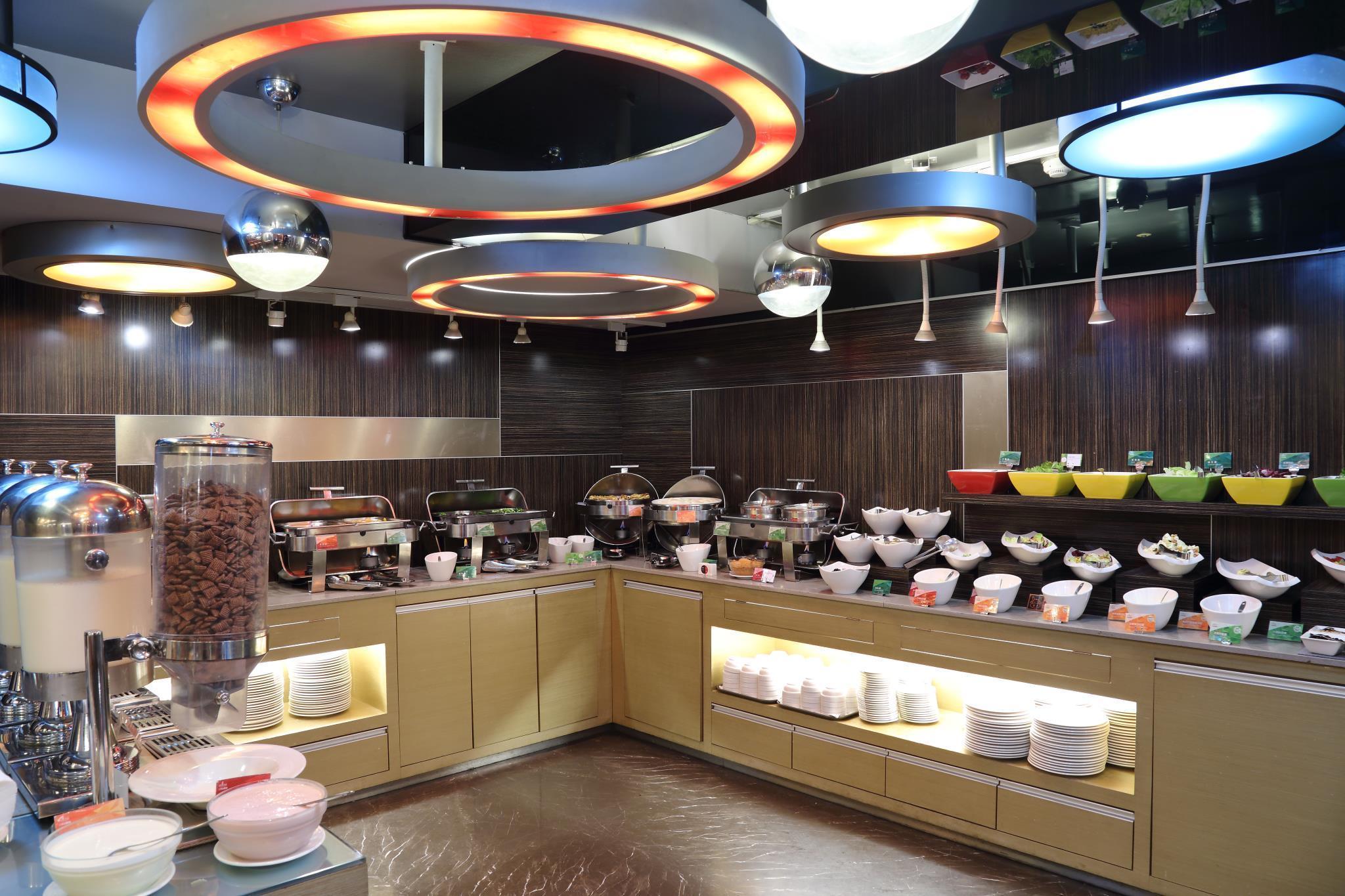 Restaurant In One City Inn