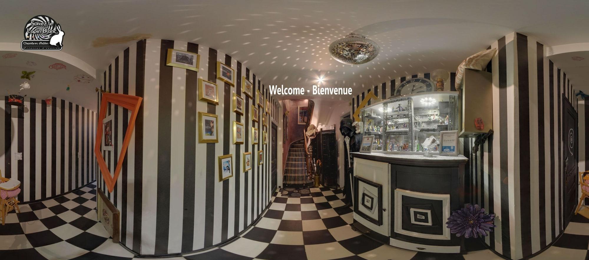 Vista Exterior Suivez le Lapin Blanc