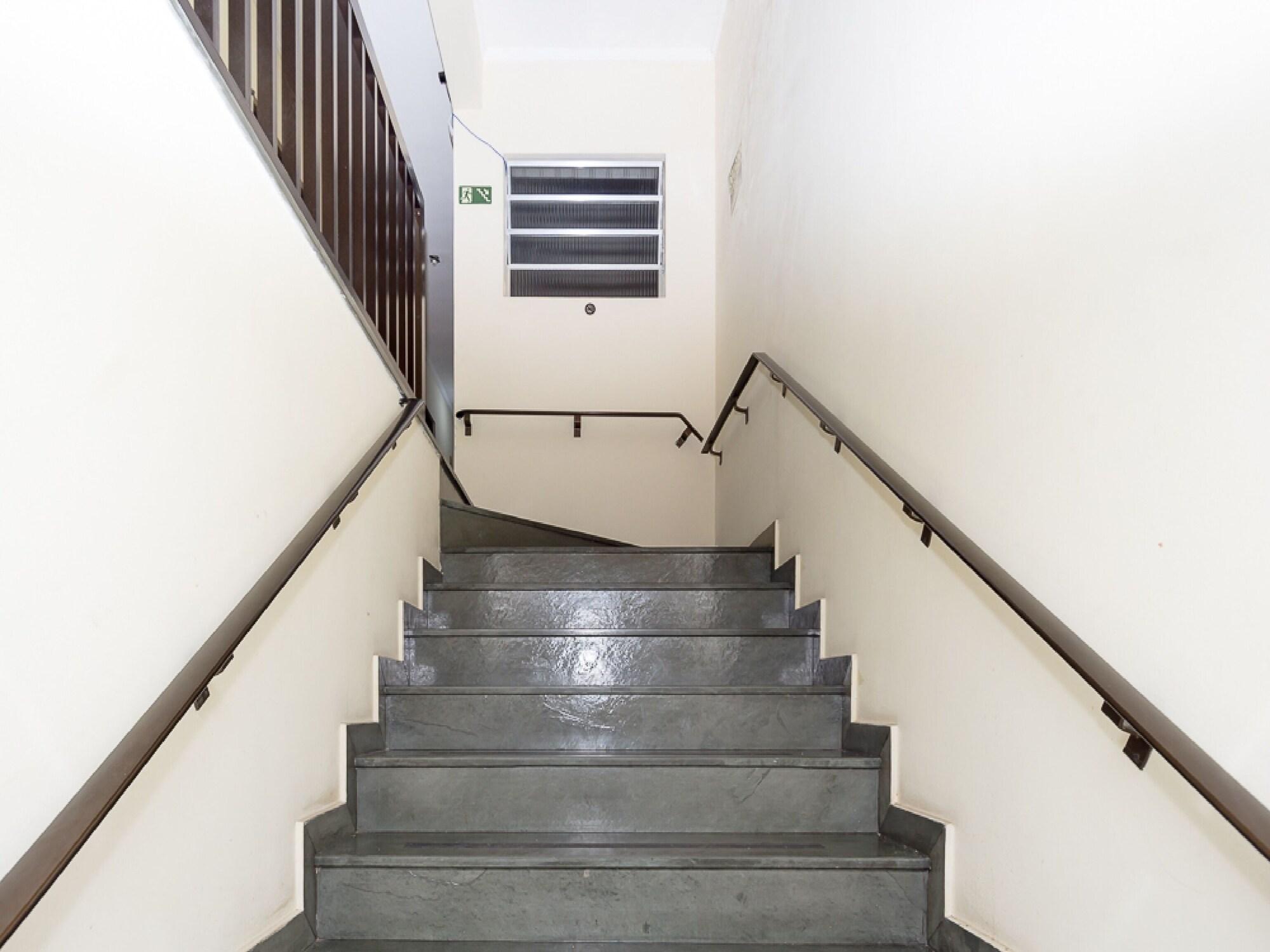 Varios Hostel Suarão