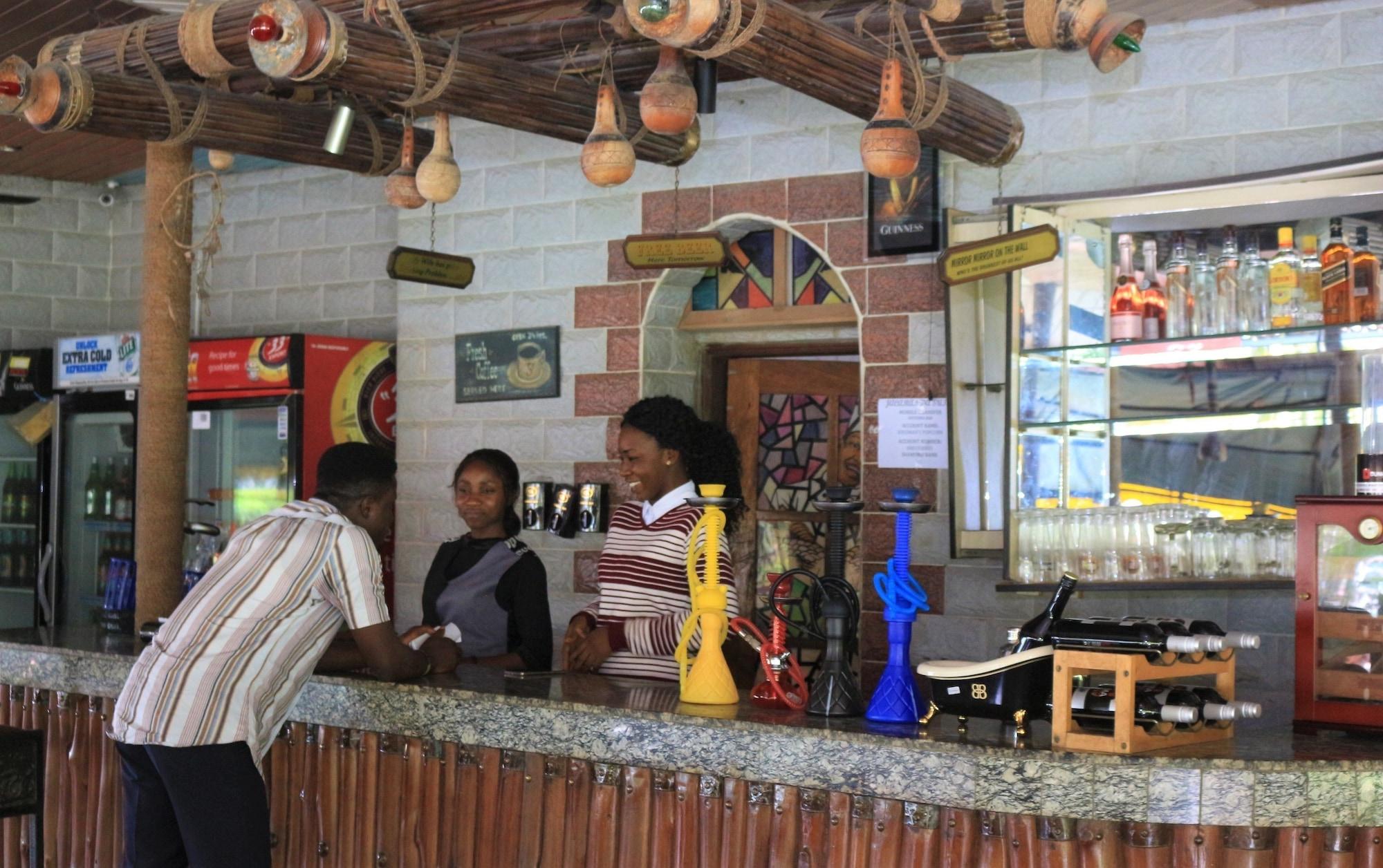 Bar/Salón Jacaranda Suites