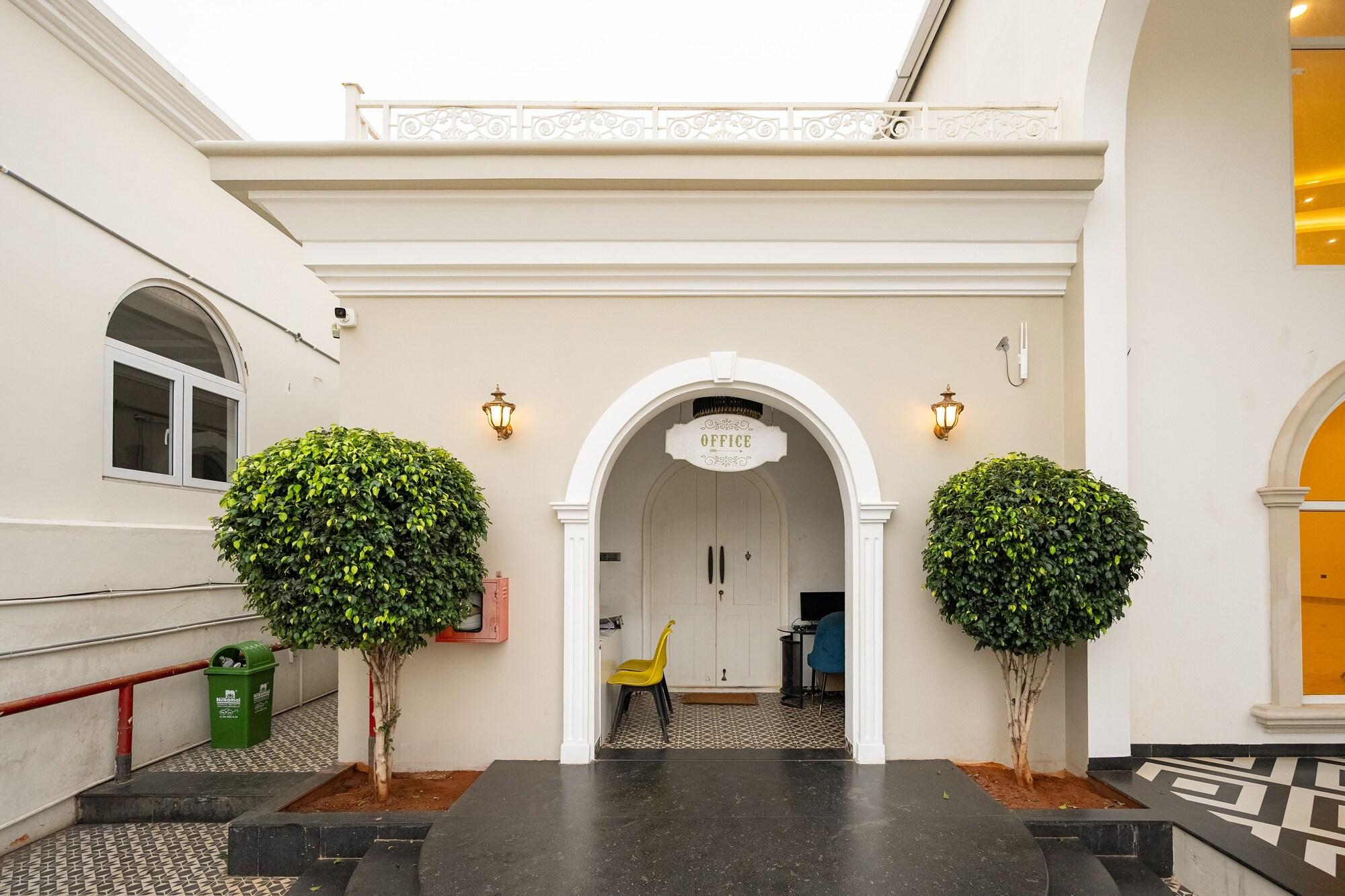 Vista Lobby CSR Landmark Resorts