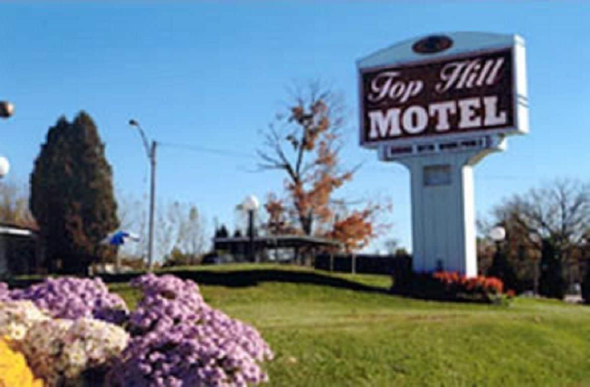 Varios Top Hill Motel