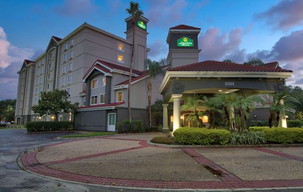 La Quinta Inn & Suites by Wyndham Orlando I Drive/Conv Ctr - Hoteles en International Drive de Orlando