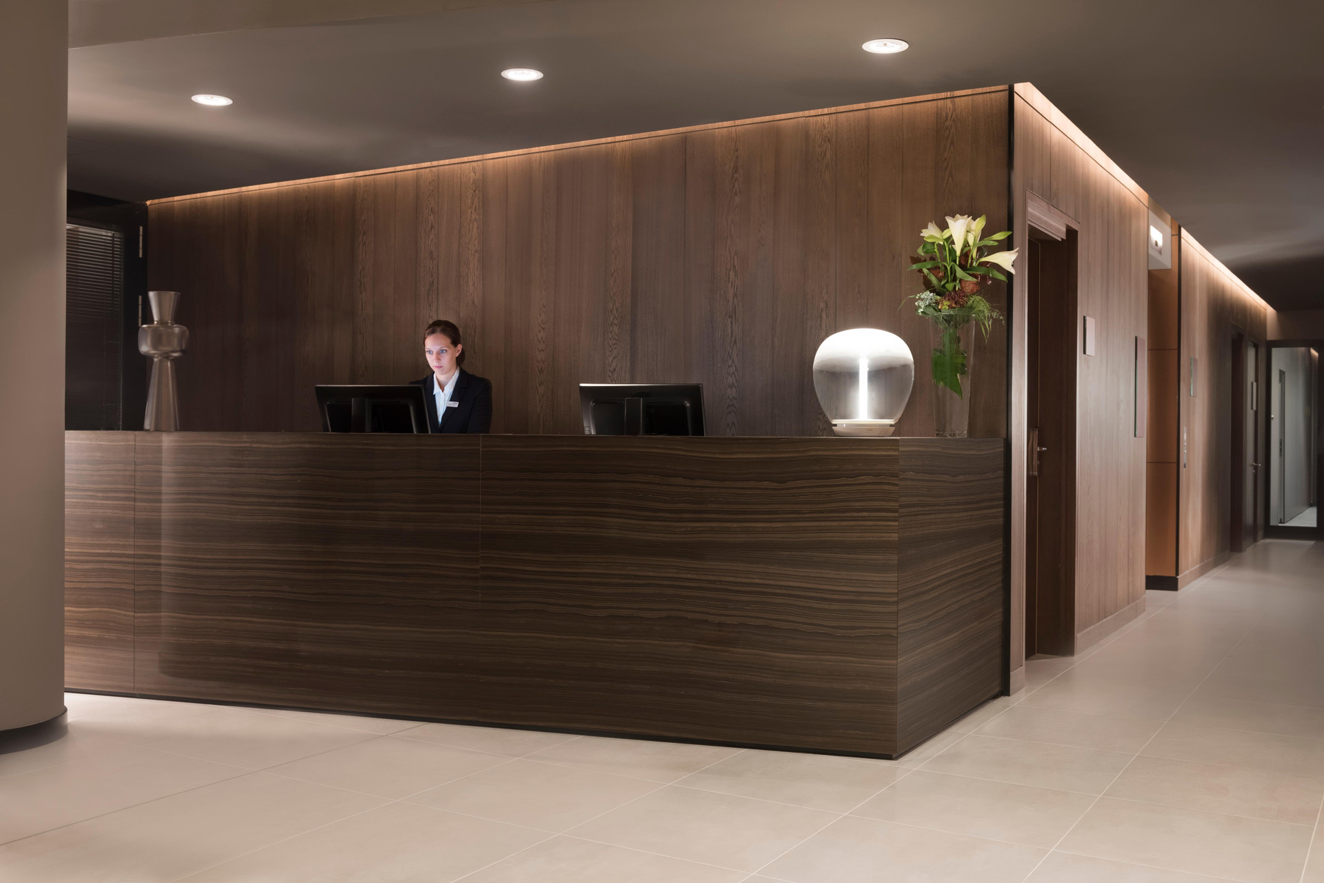 Vista Lobby Adina Apartment Hotel Frankfurt Westend
