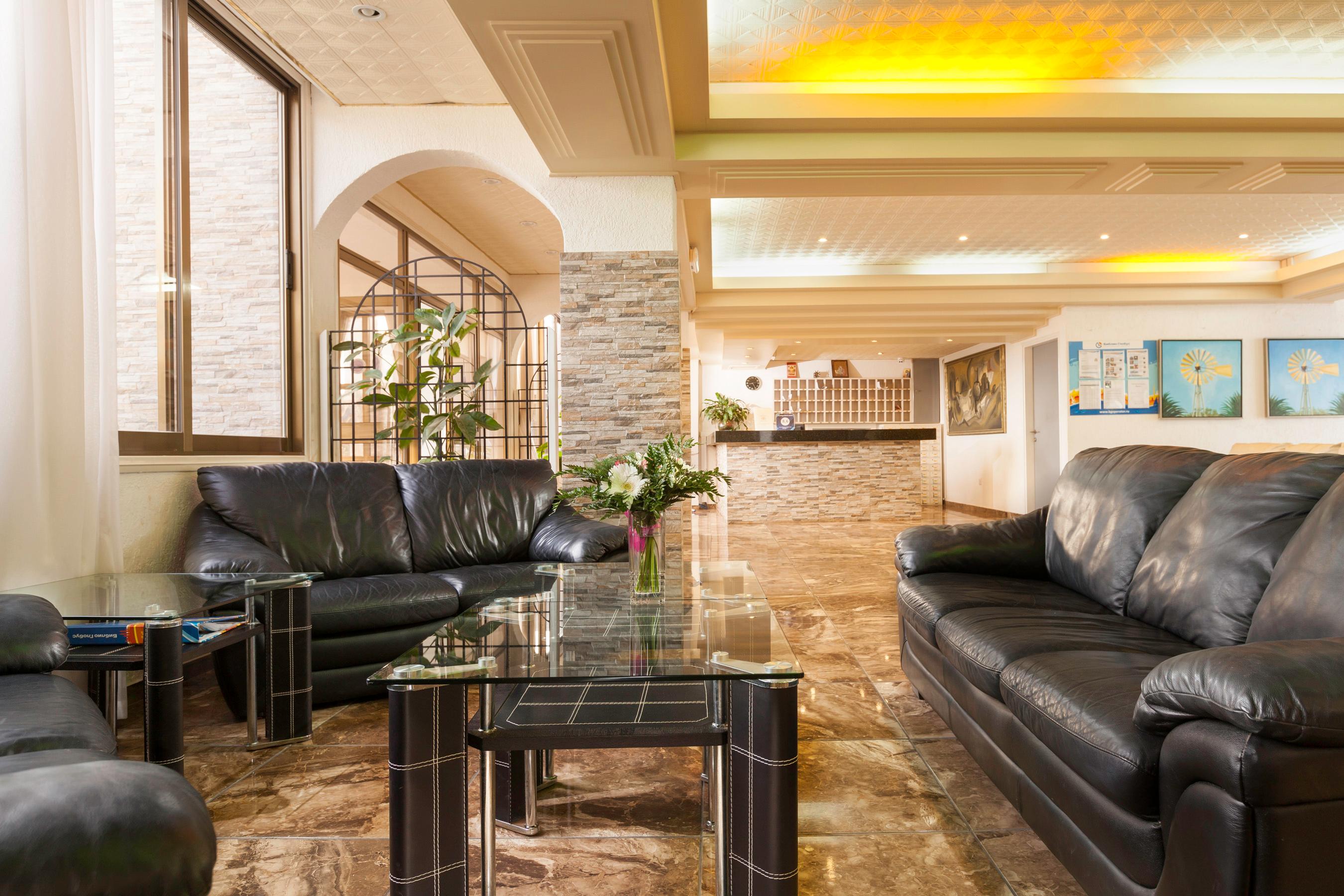 Vista Lobby Penelope Beach Hotel Apts