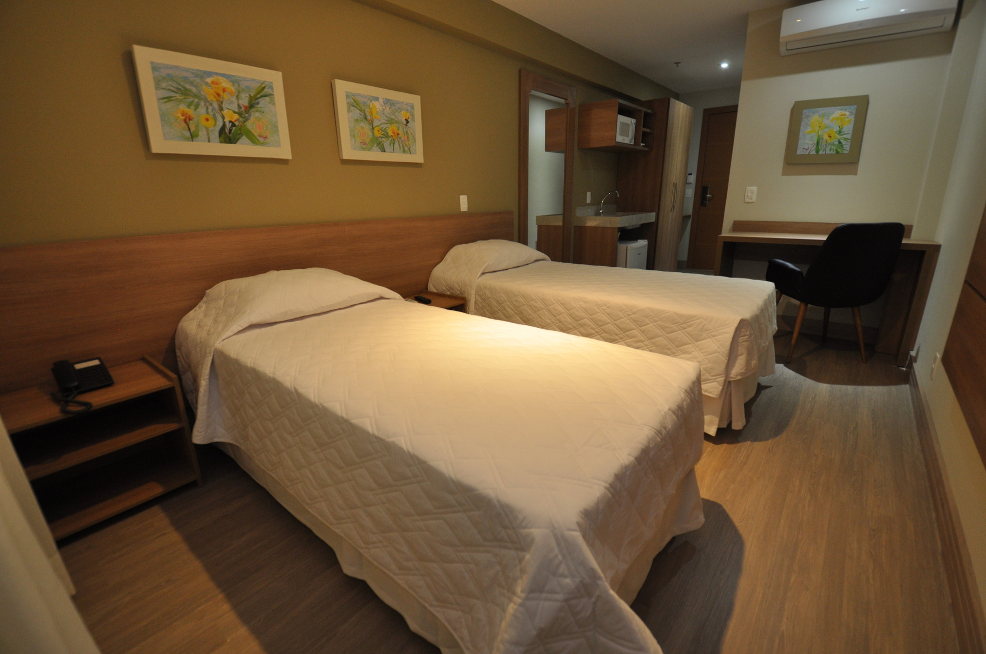 Habitación Mont Blanc Suítes - Duque de Caxias