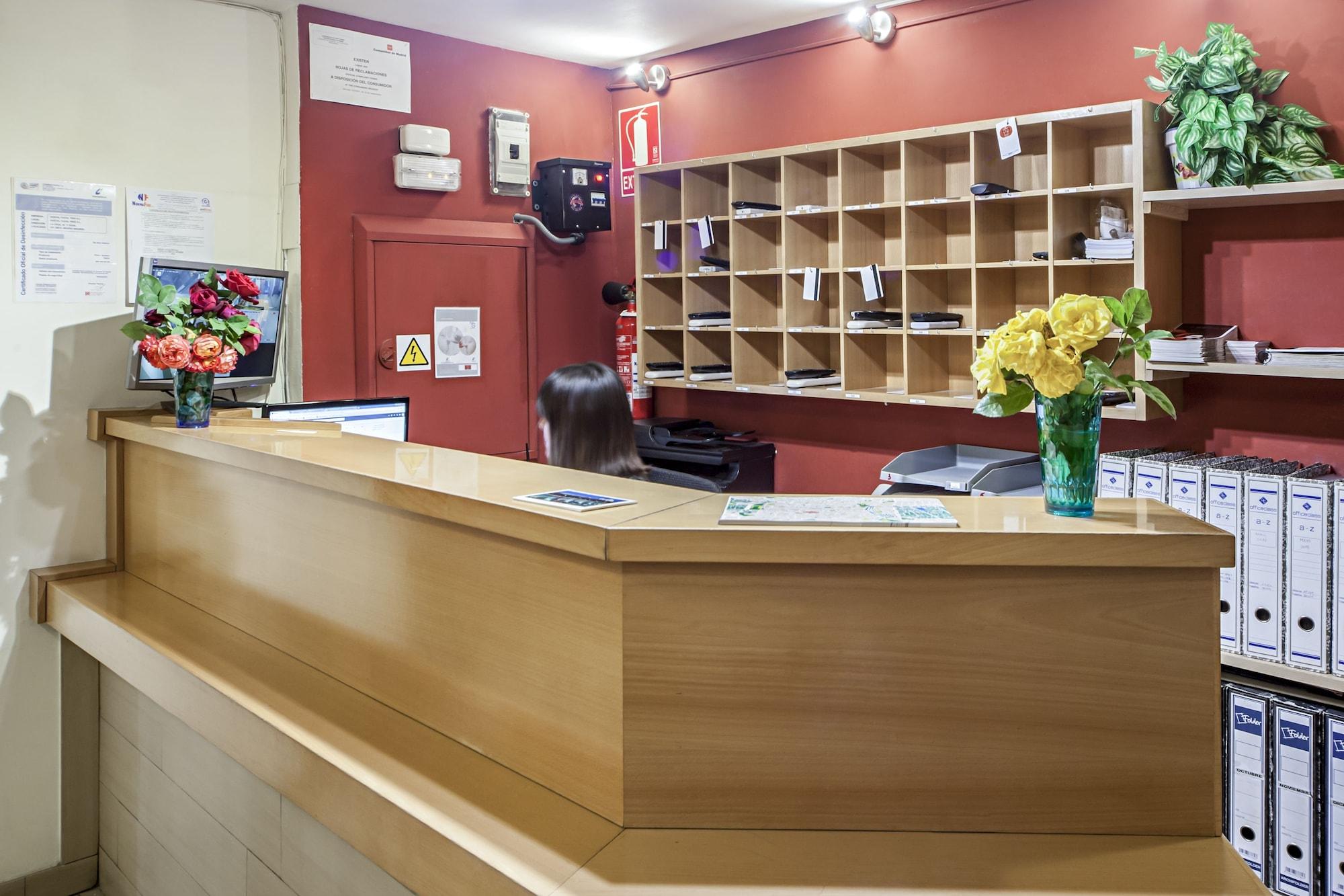 Vista Lobby INTER Puerta del Sol - Auto Check-in