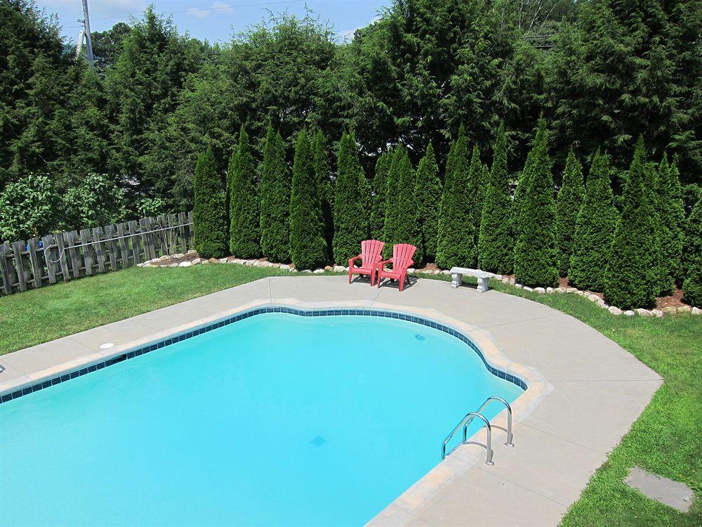 Vista Piscina Toll Road Inn