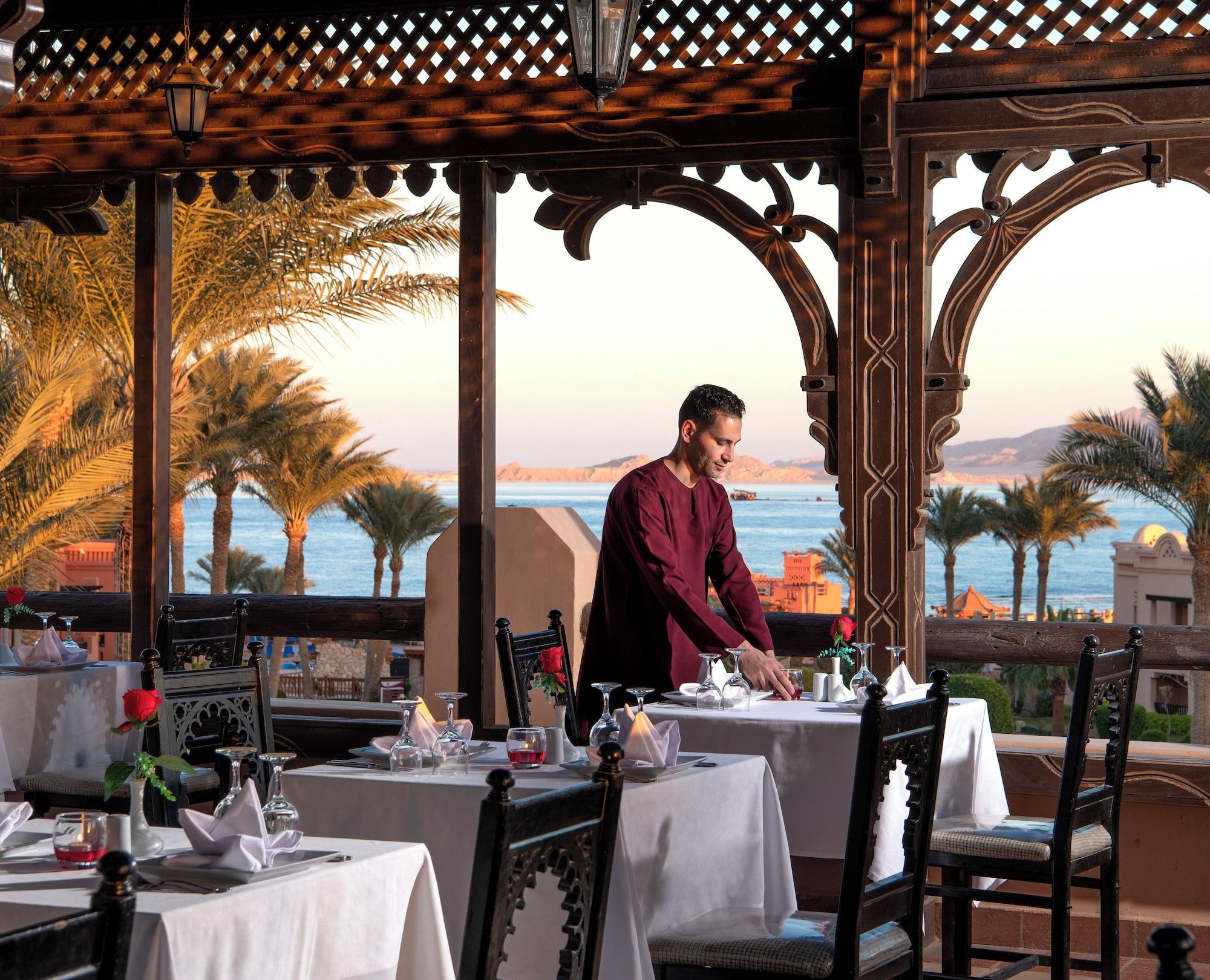 Restaurant Charmillion Sea Life Resort