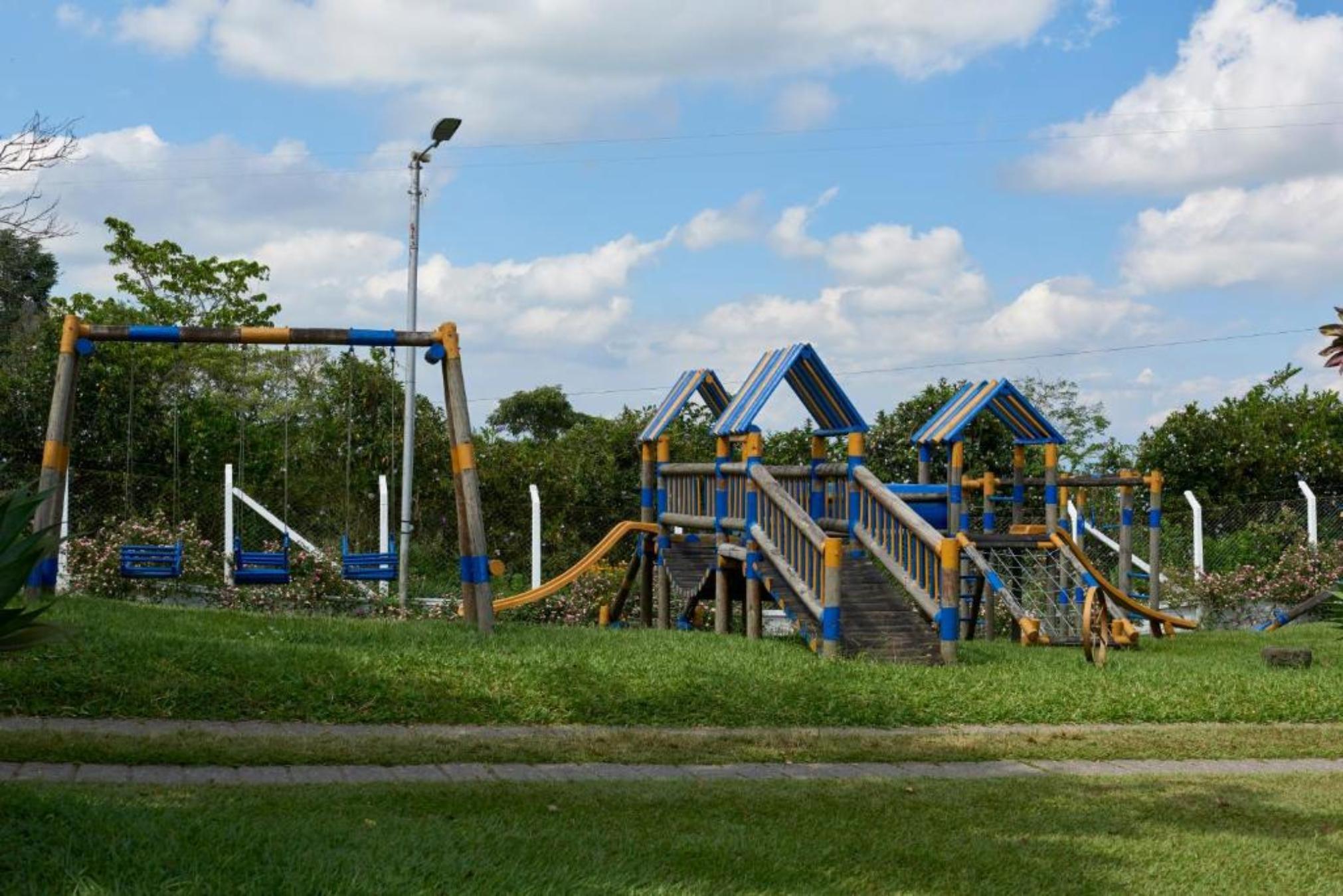 Área de juegos para niños FINCA HOTEL LOS GIRASOLES