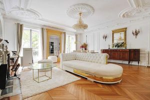 Alquiler Vacacional - A TRUE HAVEN OF TRANQUILITY JUST A STONE’S THROW FROM THE ICONIC ARC DE TRIOMPHE