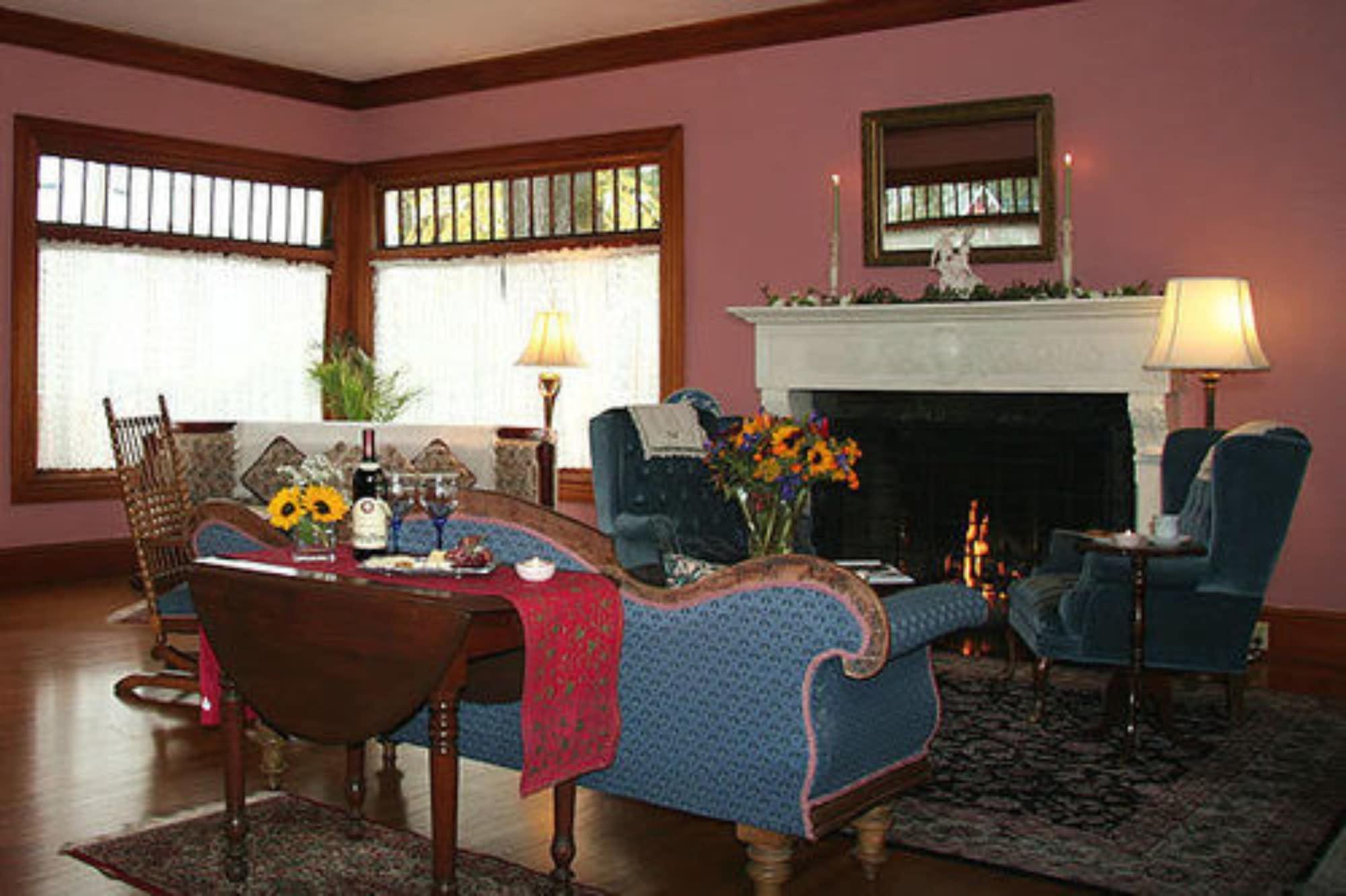 Vista Lobby Napa Inn