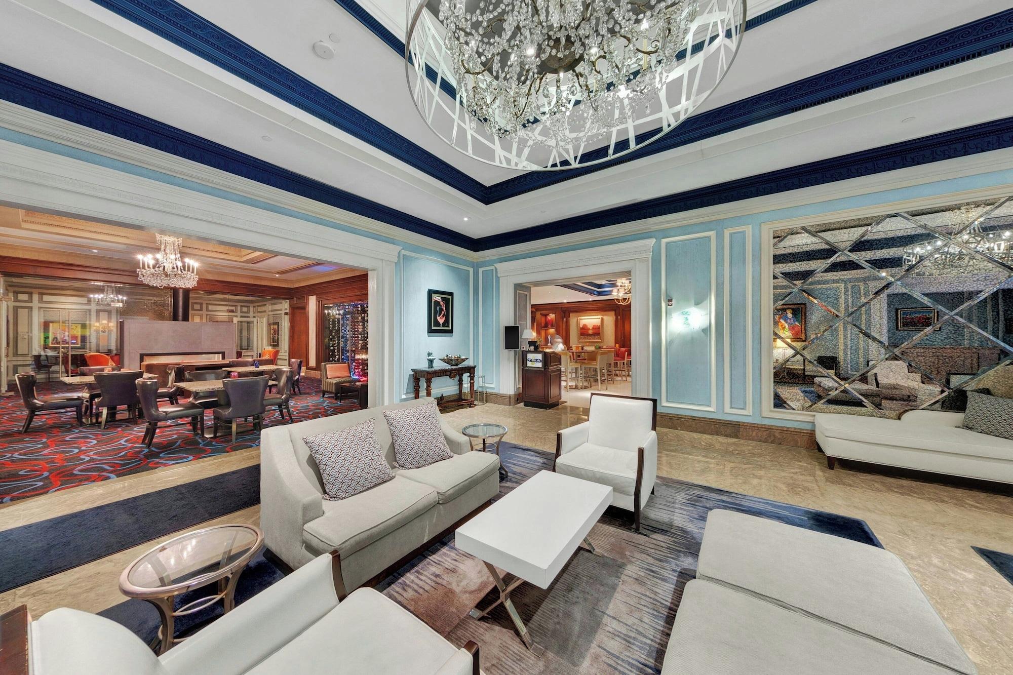 Vista Lobby The Henry Hotel, Autograph Collection