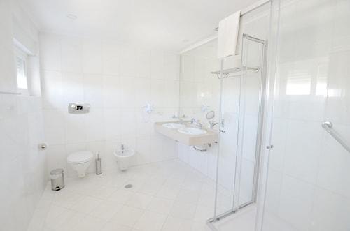 Baño HILLTOP OASIS - Lisboa Oeiras