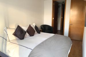 Renta temporal - Apartment in Las Condes, one block from the Hernando Magallanes subway station.