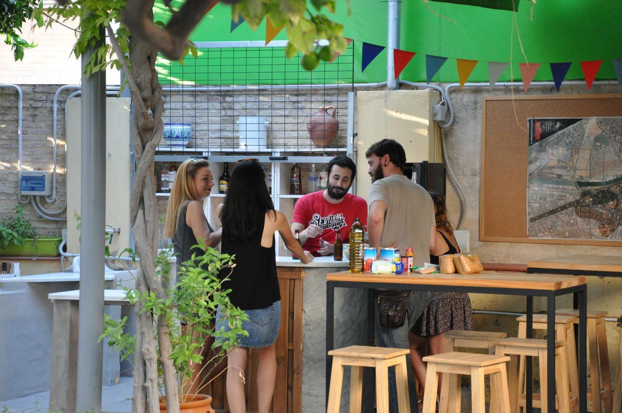 Instalaciones Recreativas Lemon Garden Hostel Sevilla