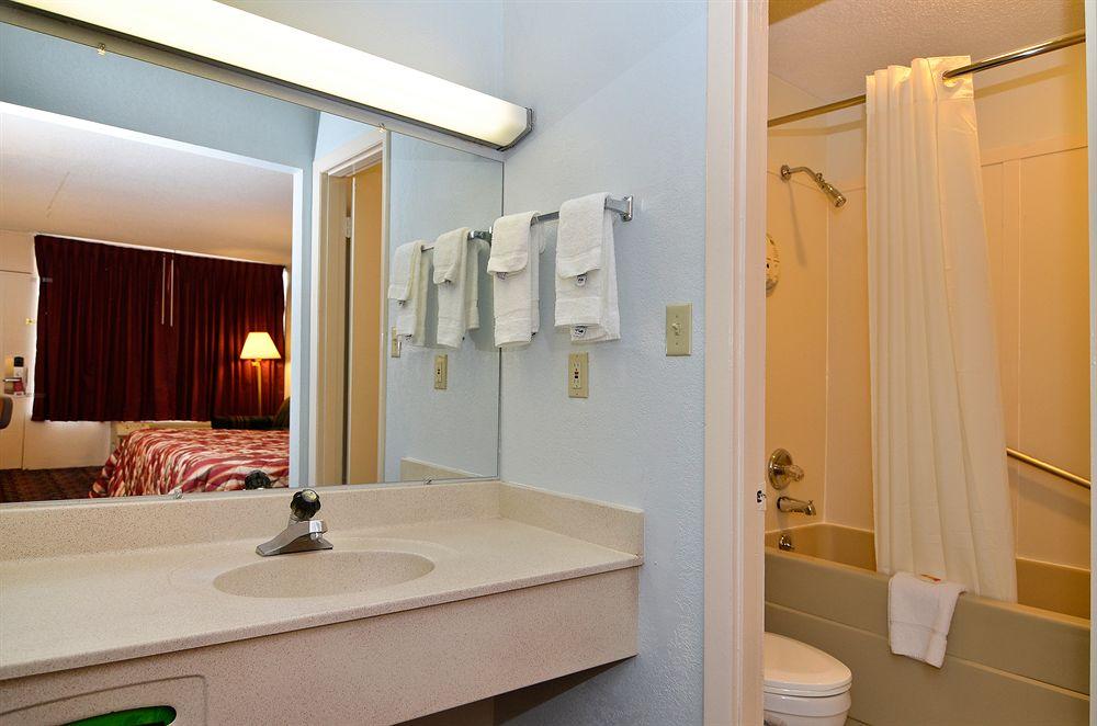 Equipamiento de Habitación Econo Lodge