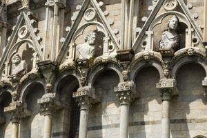 Actividad - Visita guiada por la Catedral + Torre Inclinada de Pisa