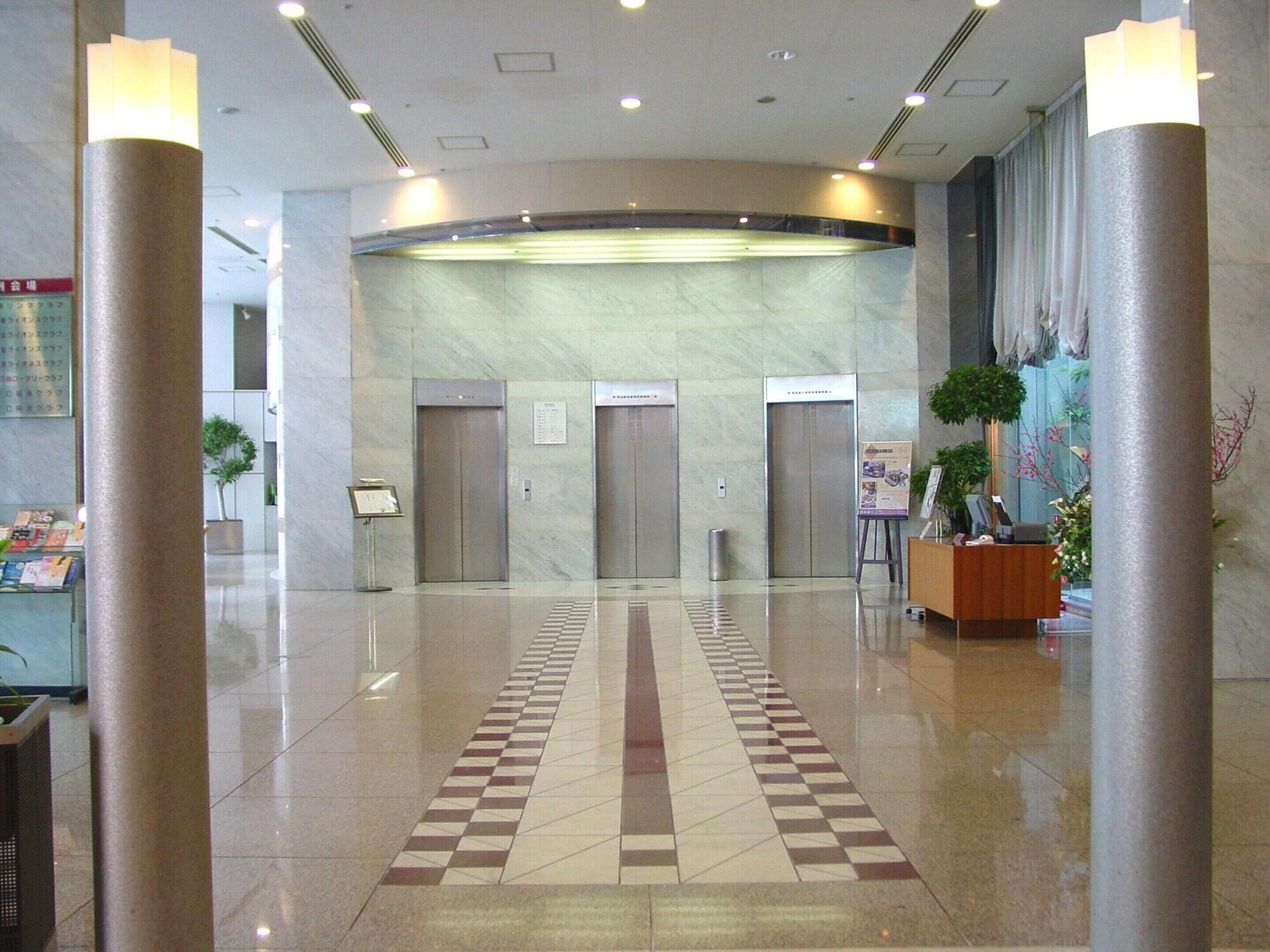 Vista Lobby Awa Kanko Hotel