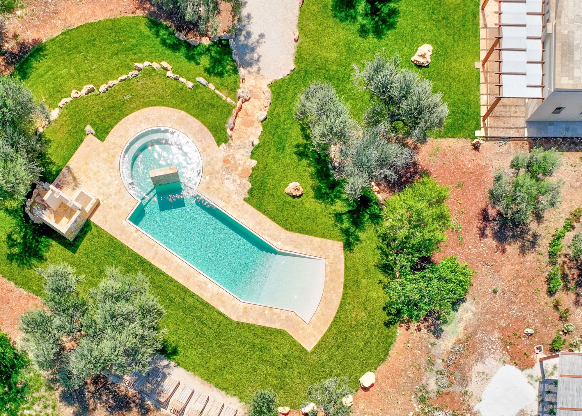 Vista Piscina Le Camere di Corte Kalia by Raro Rooms