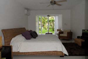 Alquiler Vacacional - Apartment in Hotel Zone in Cancun, 1 block to beach. Exclusive area.