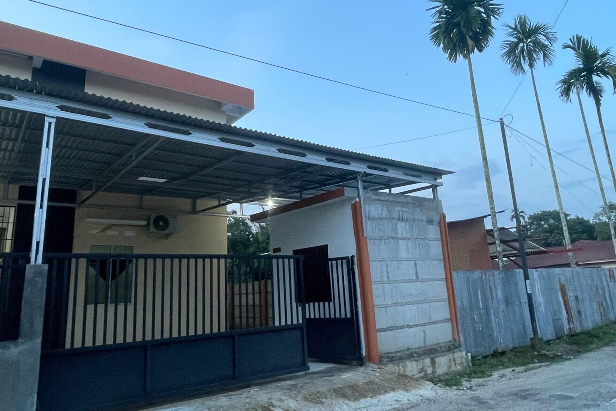 Vista Exterior OYO 93699 Pondok Ibu SyariahNearEco Edu Park