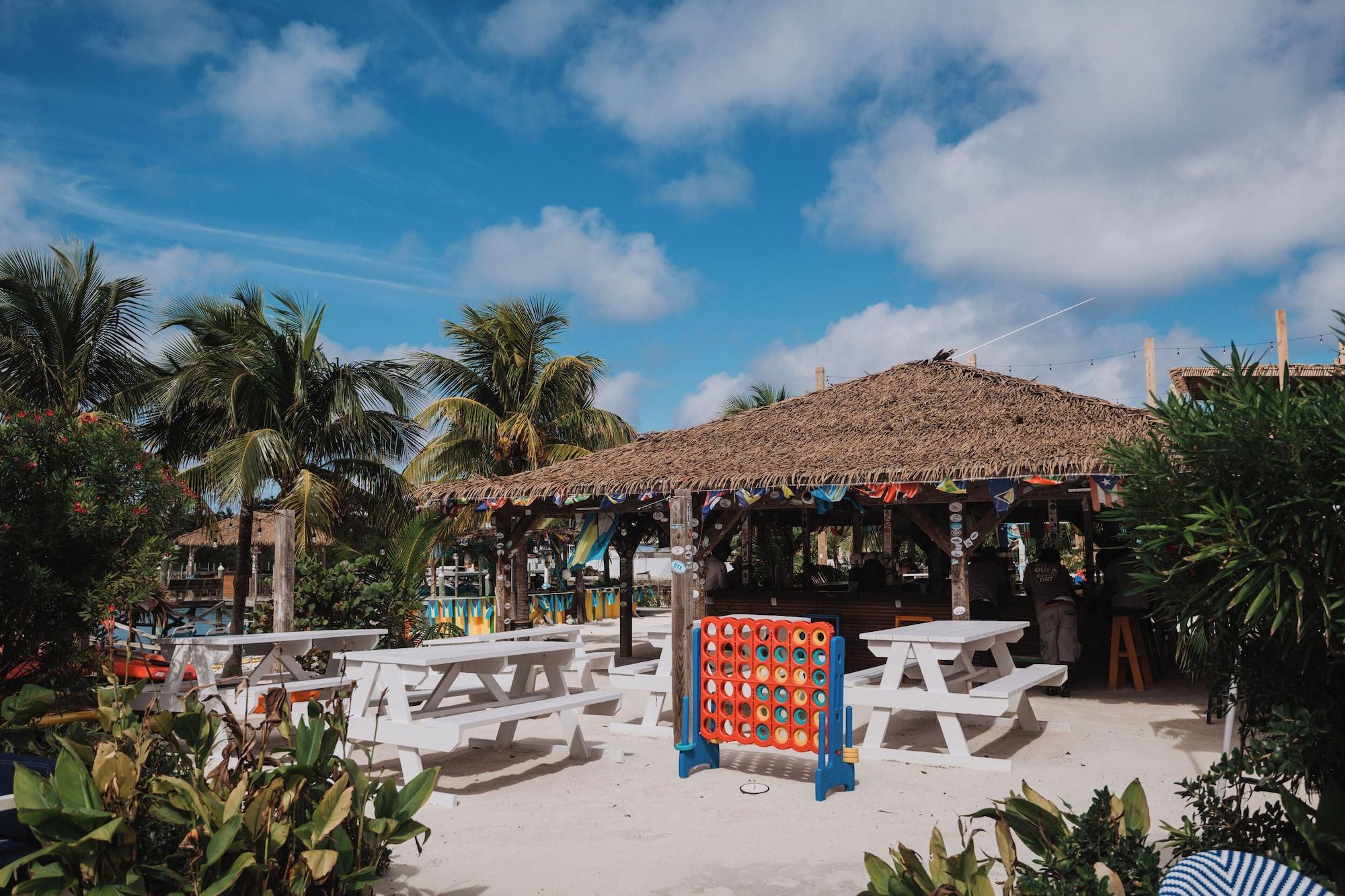 Bar/Salón Guana Beach Inn