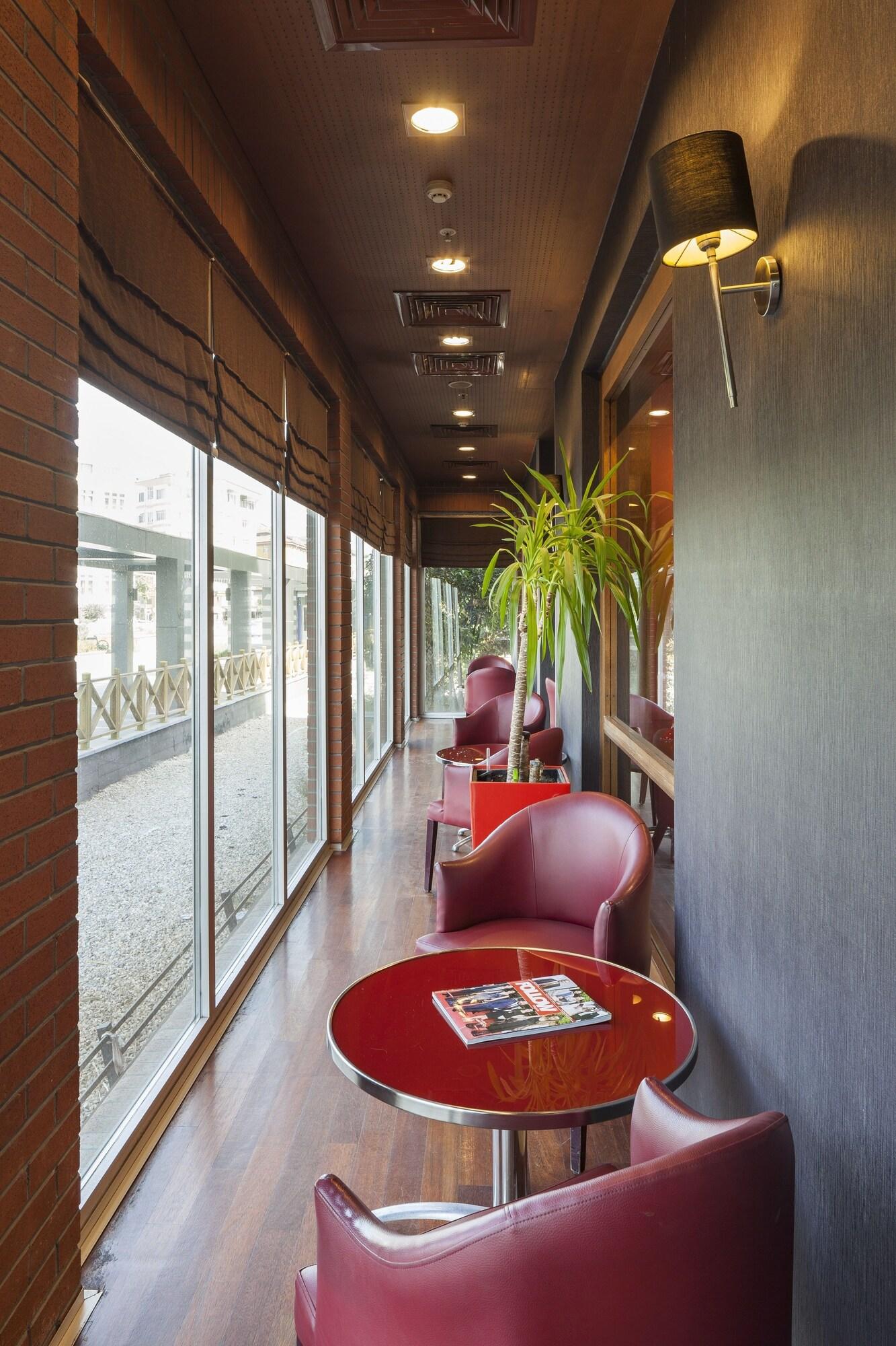 Bar/Salón ibis Eskisehir