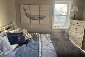 Alquiler Vacacional - Beautiful Waterfront Home 25 Minutes from Saratoga. Available for Belmont!!