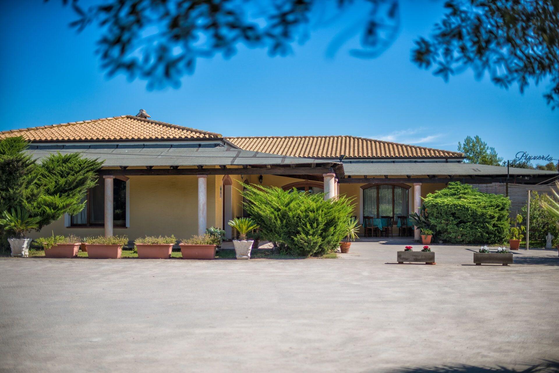 Vista Exterior Hotel Perda Rubia