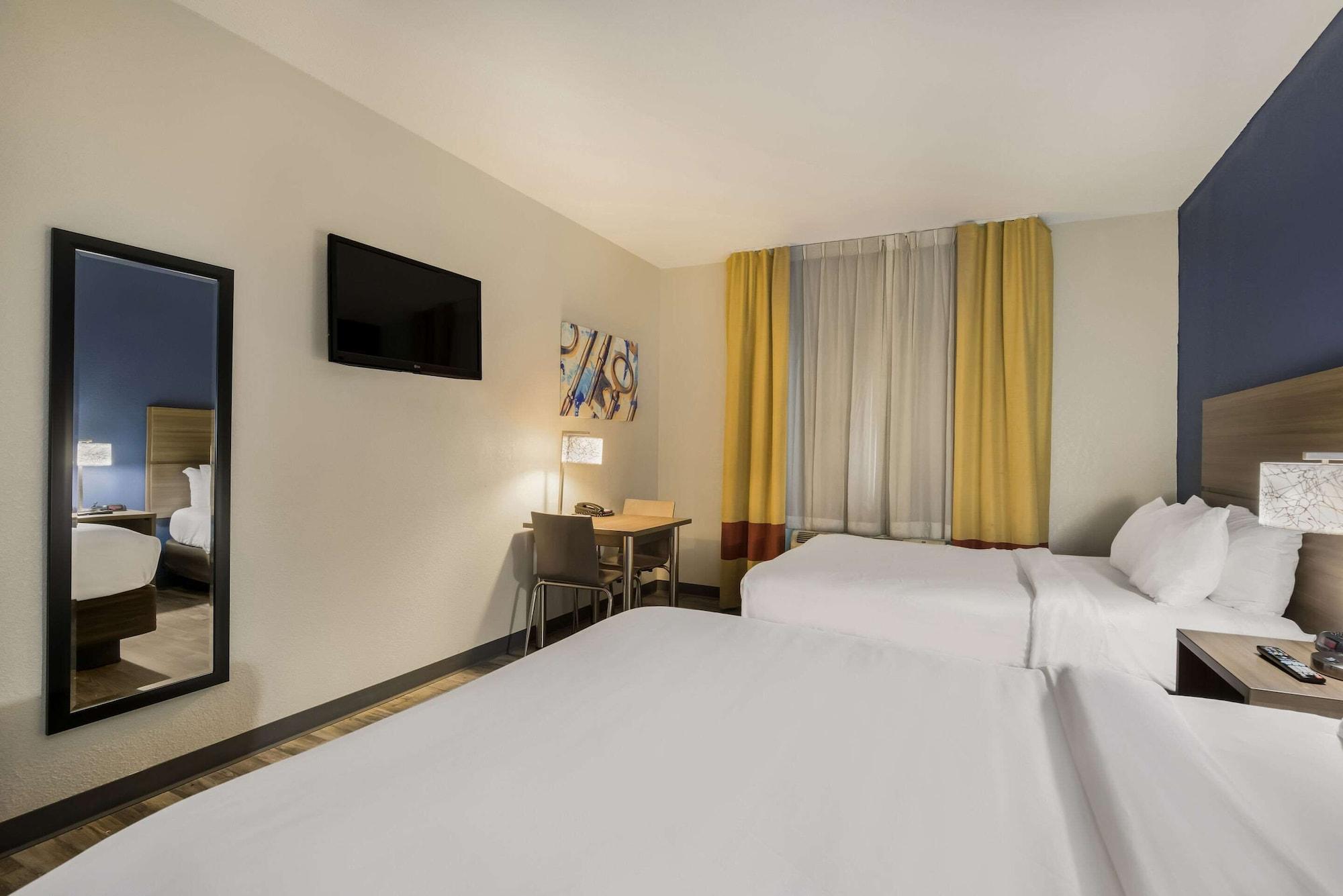 Habitación MainStay Suites Joliet I-80