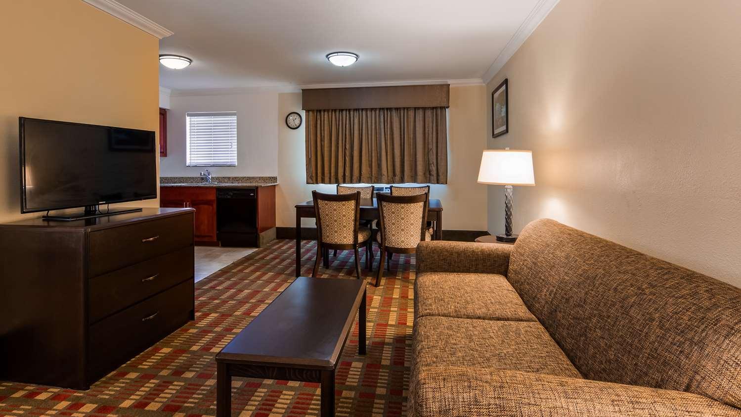 Suite Best Western Garden Villa Inn