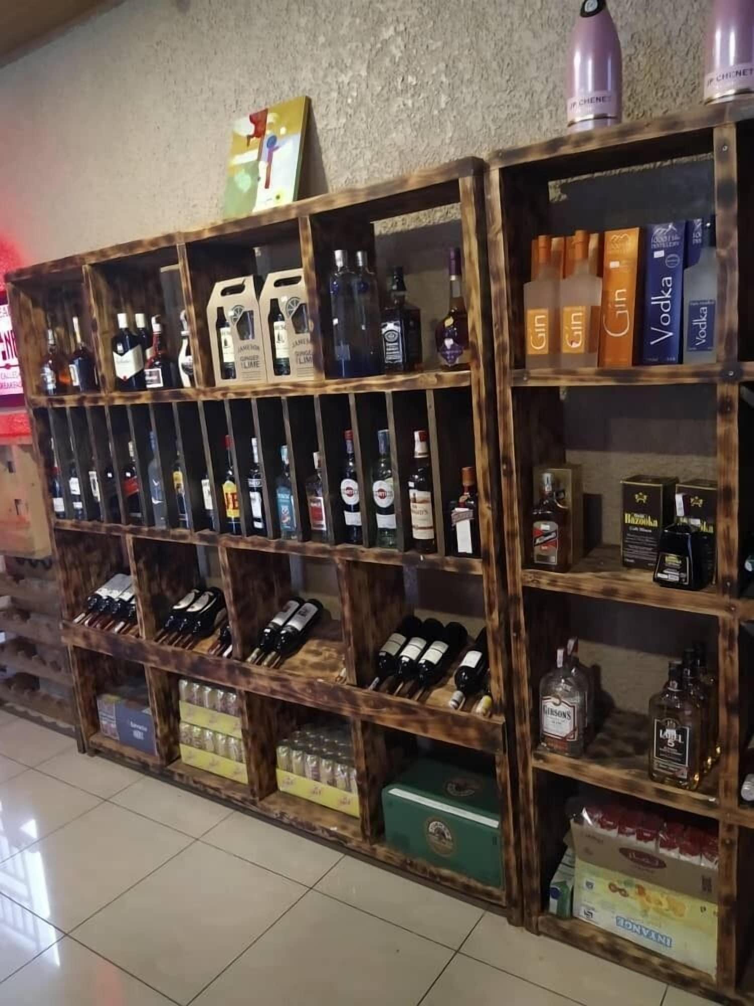 Bar/Salón Villa Gorilla