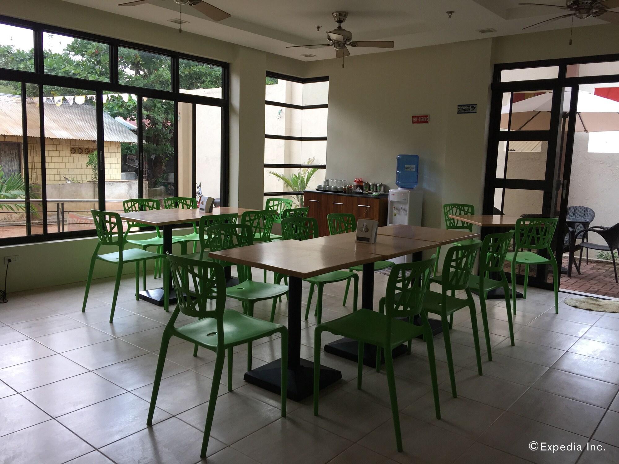 Restaurant Coron Visitors Hotel
