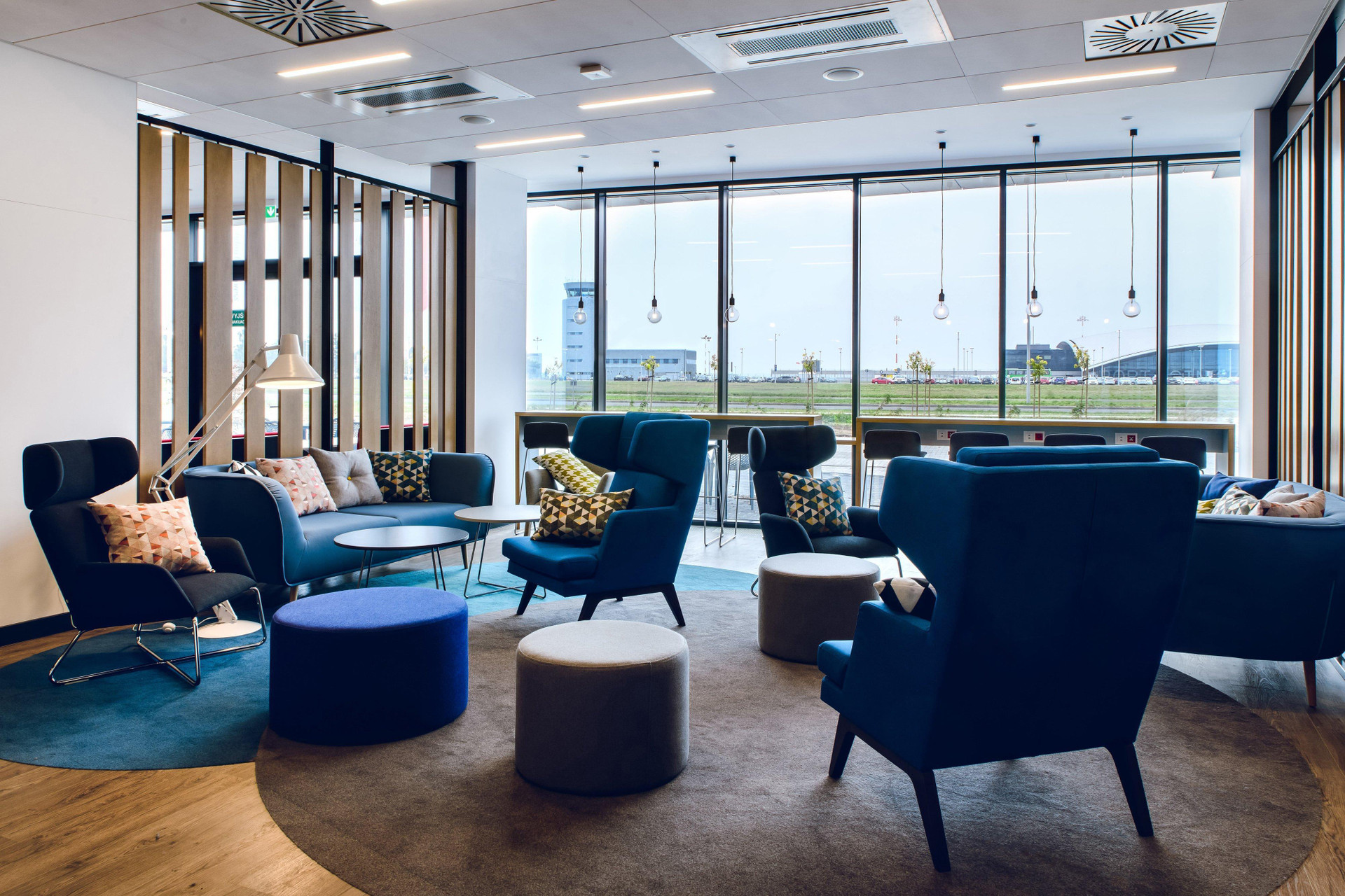 Vista Lobby Holiday Inn Express Rzeszow Airport by IHG