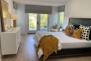 Alquiler Vacacional - Luxury Designer Home in Santa Barbara Hills- Stunning Views!