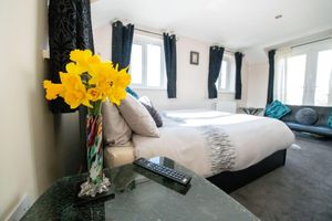 Alquiler Vacacional - Apartamento Amoblado Súper Exclusivo