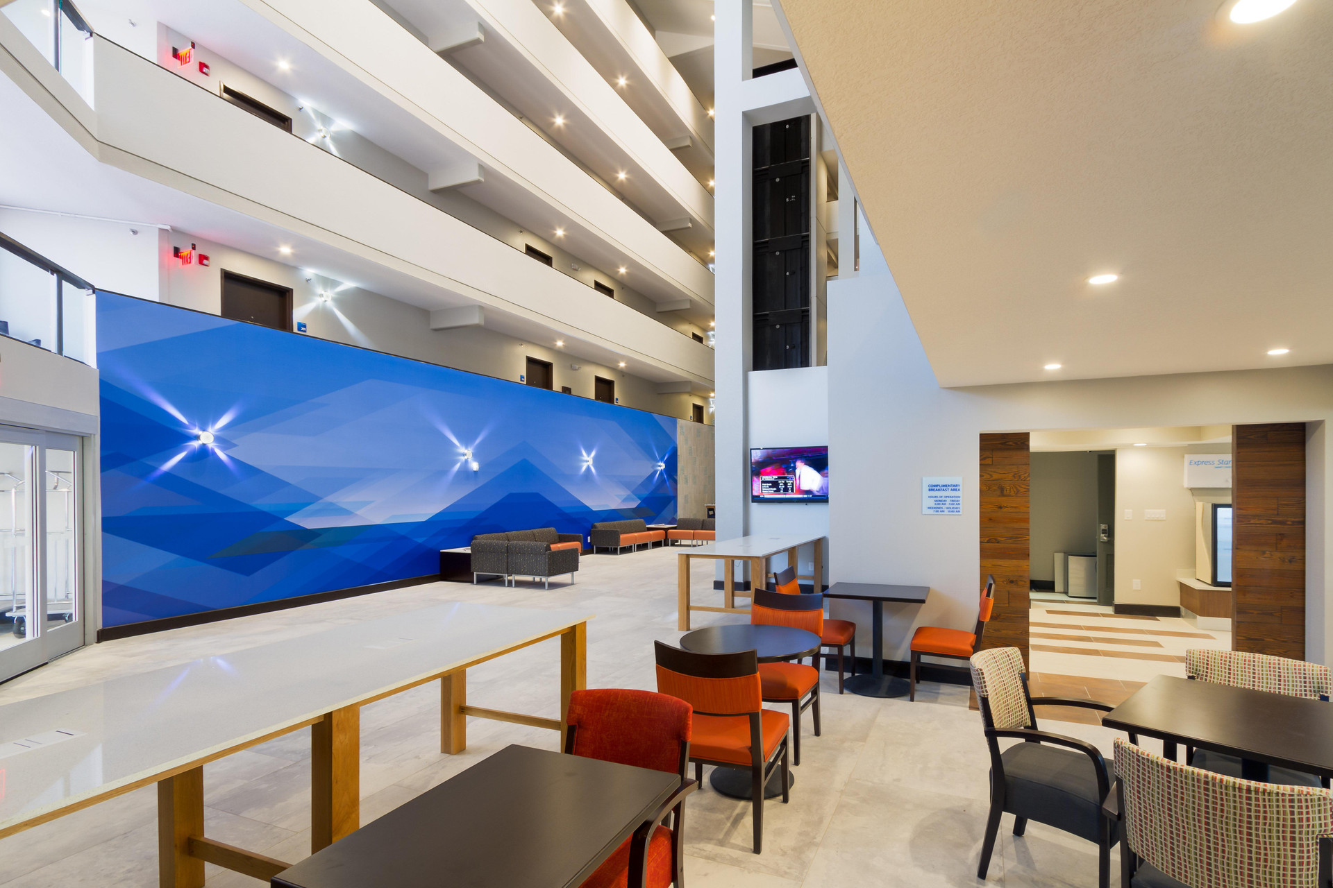 Vista Lobby Holiday Inn Express & Suites San Antonio Medical-Six Flags by IHG